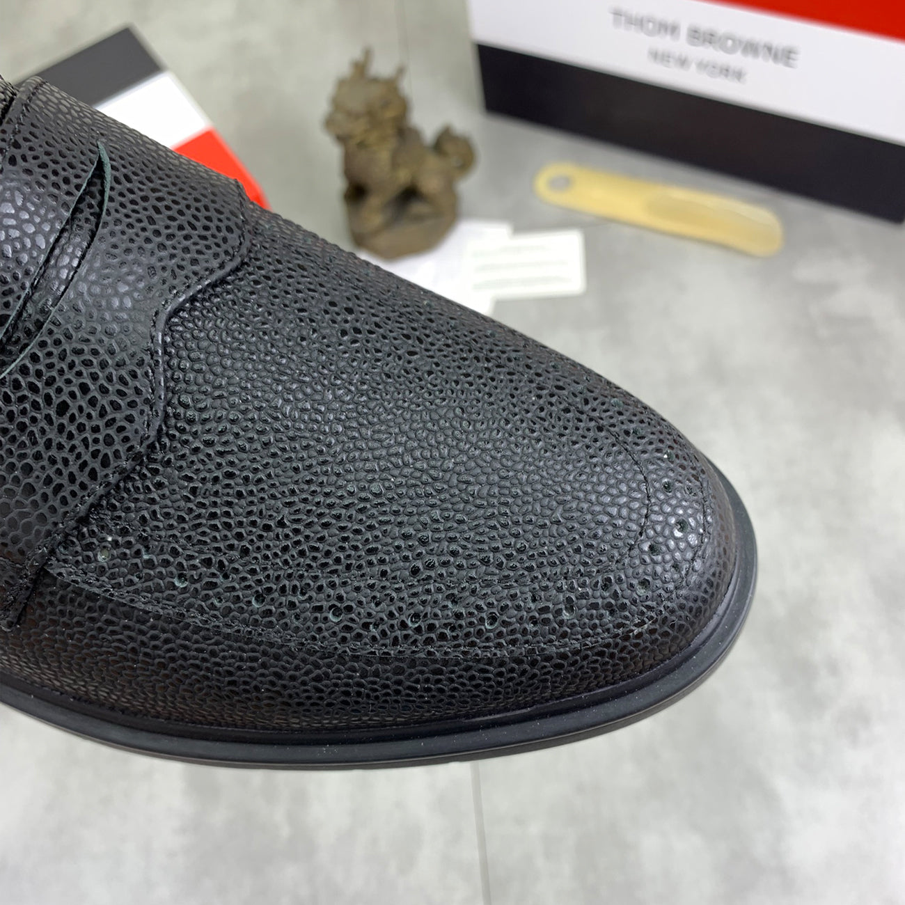 MR.TOM 2025 Leather shoes Men