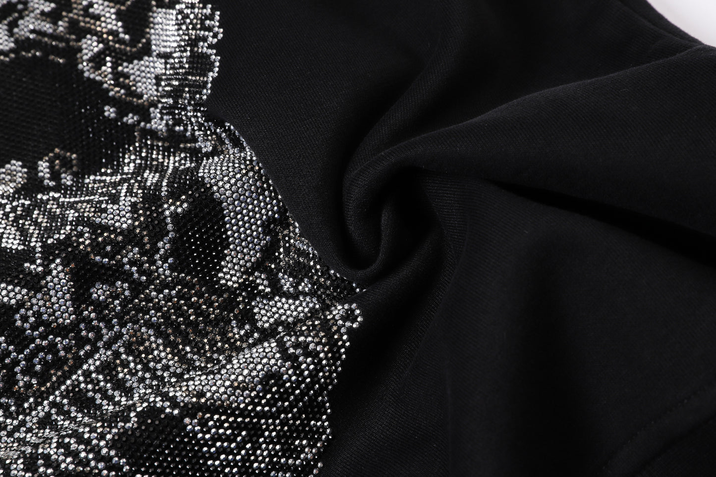 SOLO- 2025ss Black Hoodie