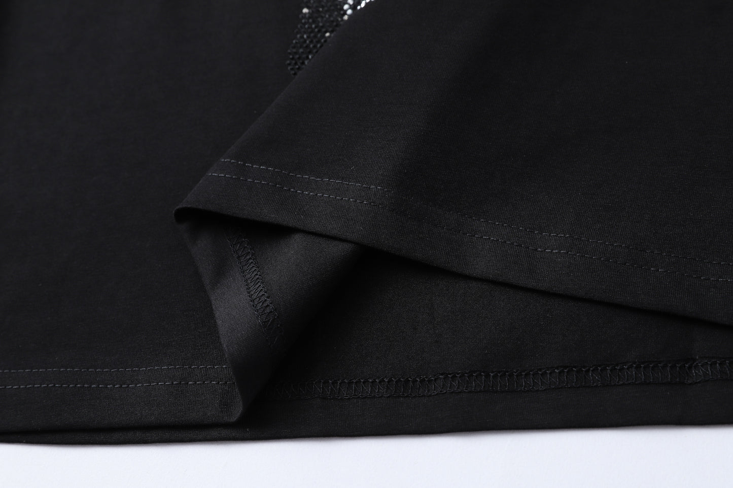 SOLO- 2025ss Black Sweatshirt