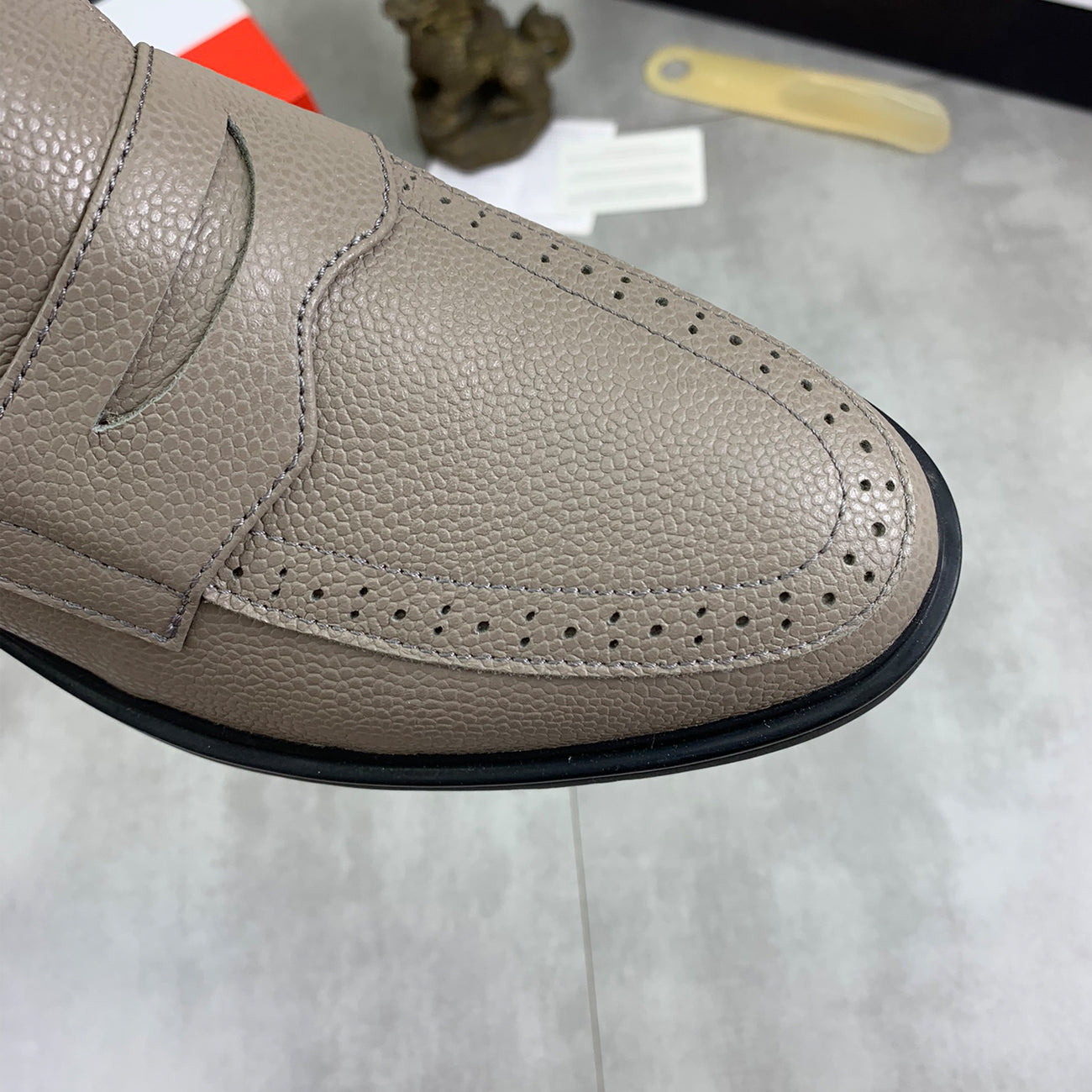 MR.TOM 2025 Leather shoes Men