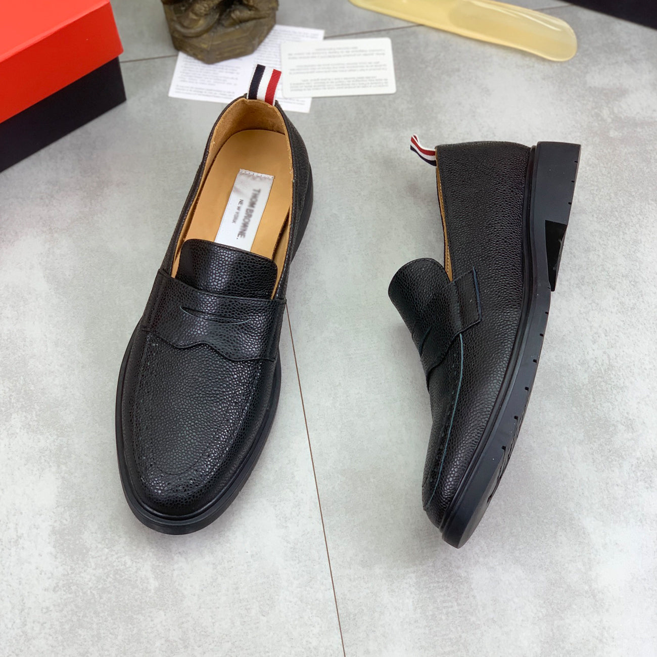 MR.TOM 2025 Leather shoes Men